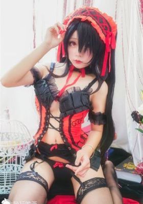 中文字制服丝袜在线播放_1080免费观看视频